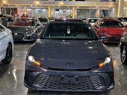 تۆیۆتا کامری